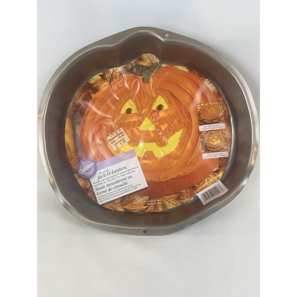 HALLOWEEN Pumpkin JACK-O-LANTERN CAKE PAN Wilton Non-stick New - 12"12"x2" - Picture 2 of 6